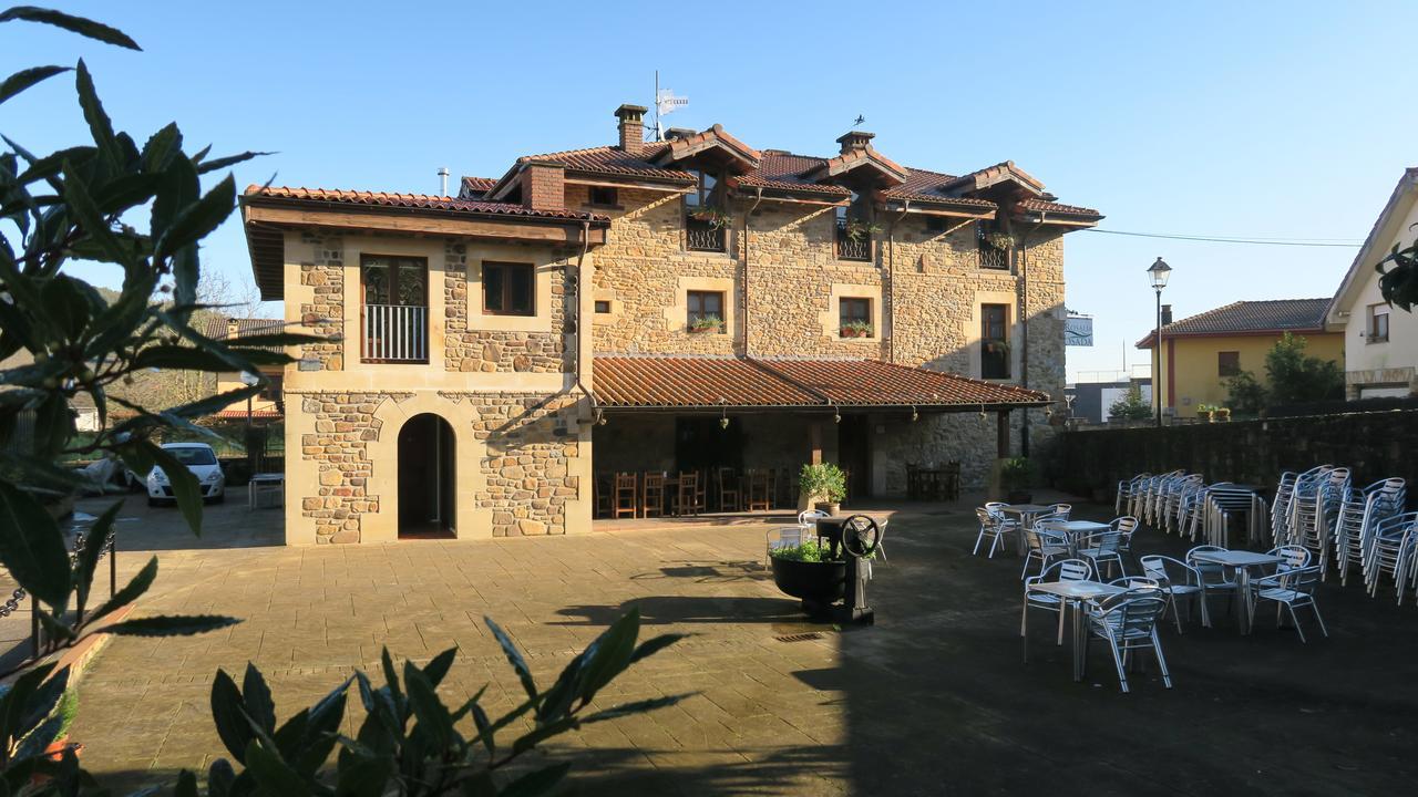 Posada Casa Rosalia Castro Urdiales Extérieur photo